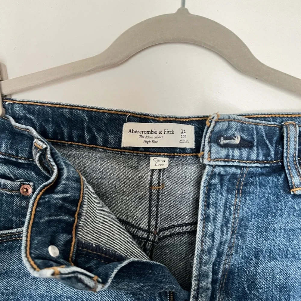 High Rise Mom Short - Picture 2 of 3